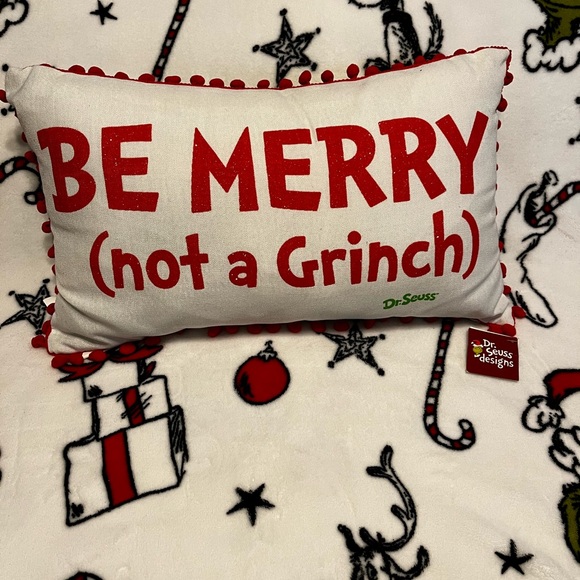 Dr. Seuss Holiday Grinch Pillow Poshmark
